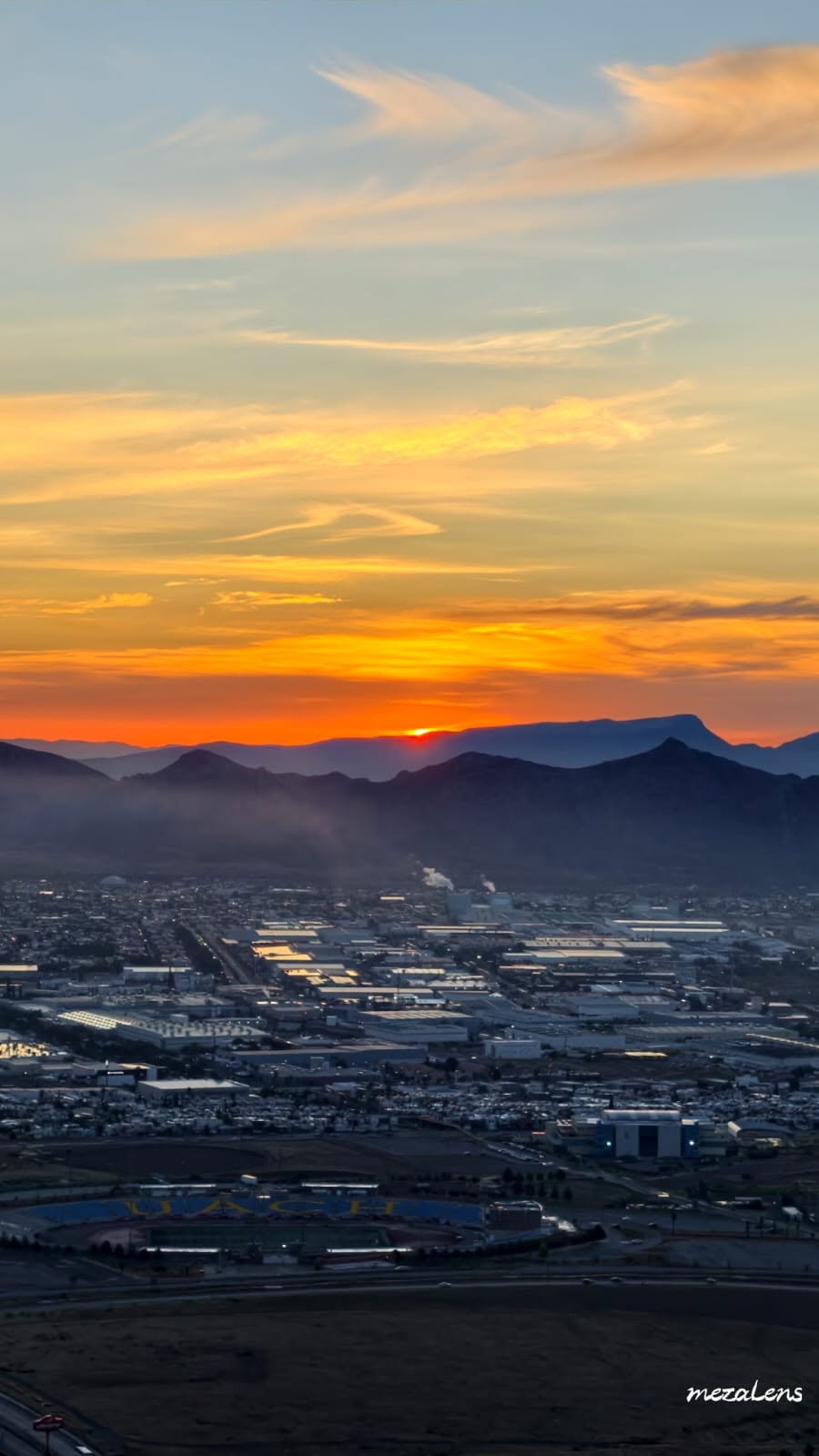 Puede ser una imagen de naturaleza, crepúsculo y horizonte
