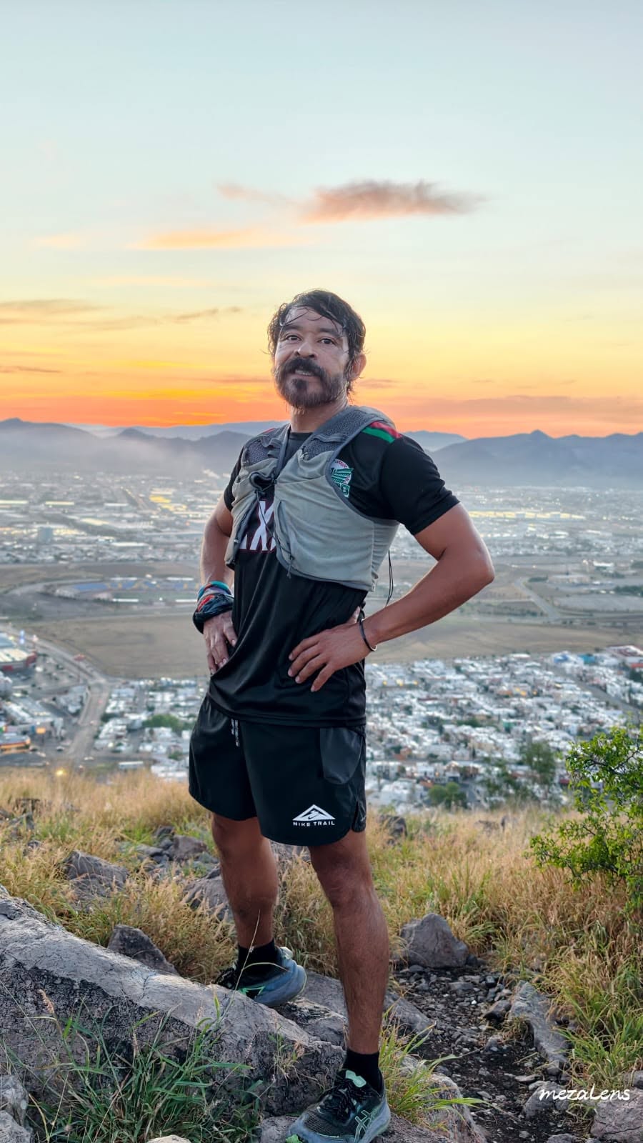 Puede ser una imagen de montaña